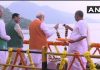 PM મોદીએ નર્મદાના નીરના વધામણાં કર્યા : મંત્રોચ્ચાર સાથે પૂજન