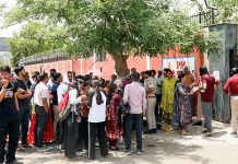 અમદાવાદમાં NEET રી-એક્ઝામ દરમિયાન હંગામો……