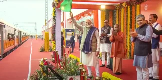 વડાપ્રધાન નરેન્દ્ર મોદીએ 75 આધુનિક રેલવે સ્ટેશનો દેશને સમર્પિત કર્યા